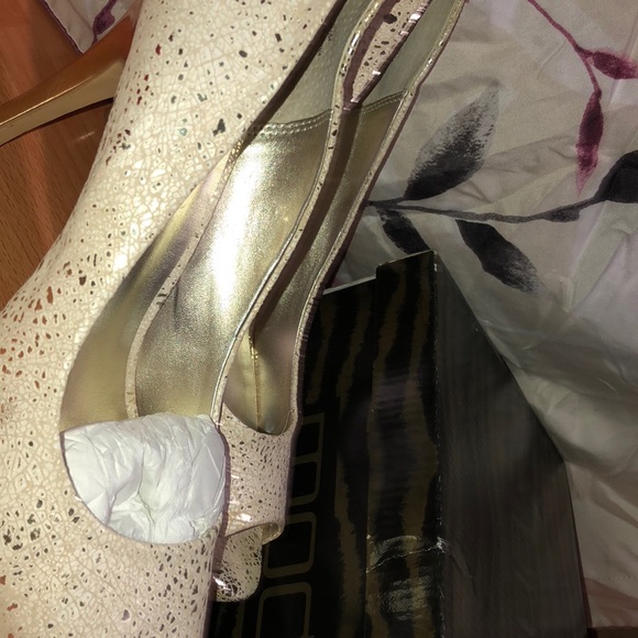 Moda Heels - Picture 2 of 3